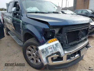 2017 Ford F-250 Lariat z VIN 1FT7W2B68HEF41645, wystawiony jako IAAI lot #41472023 z przebiegiem 137 920 mil mil oraz . Historia ofert i sprzedaży dostępna na DreamBid. Obrazek 1.
