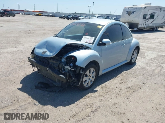 2009 Volkswagen New Beetle Coupe S with VIN 3VWPW31C59M503182, listed as a IAAI auction lot 41969191 with 61,880 mi miles. Bid and sale history available at carsss.com. Image 15.