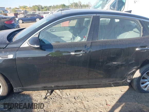 2016 Kia Optima EX with VIN 5XXGU4L39GG054891, listed as a IAAI auction lot 40325310 with 112,457 mi miles and . Bid and sale history available at DreamBid. Image 14.