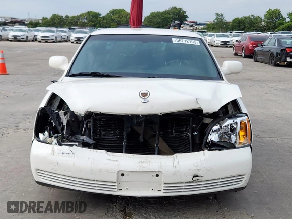 2004 Cadillac DeVille z VIN 1G6KD54Y04U111840, wystawiony jako Copart lot #56712195 z przebiegiem 60 378 mil mil oraz Szkody całkowita. Historia ofert i sprzedaży dostępna na DreamBid. Obrazek 5.