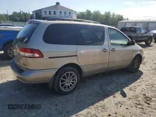 2003 Toyota Sienna LE with VIN 4T3ZF13C53U535150, listed as a Copart auction lot 66177434 with 210,451 mi miles and Clean Title. Bid and sale history available at carsss.com. Image 3.