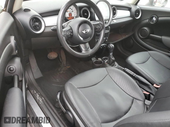 2013 MINI Hardtop with VIN WMWSU3C55DT546249, listed as a Copart auction lot 56799675 with 140,825 mi miles and Clean Title. Bid and sale history available at DreamBid. Image 8.