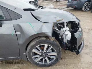 2024 Nissan Versa SV z VIN 3N1CN8EV7RL843827, wystawiony jako IAAI lot #41741043 z przebiegiem 9 062 mil mil oraz . Historia ofert i sprzedaży dostępna na DreamBid. Obrazek 21.