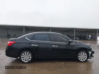2016 Nissan Sentra SR with VIN 3N1AB7AP8GL652383, listed as a IAAI auction lot 42111211 with 140,984 mi miles and . Bid and sale history available at DreamBid. Image 14.
