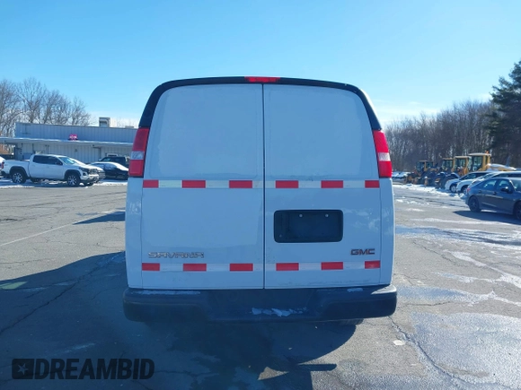 2022 GMC Savana Cargo Van with VIN 1GTW7AFP0N1140082, listed as a IAAI auction lot 41532664 with 51,991 mi miles. Bid and sale history available at carsss.com. Image 16.