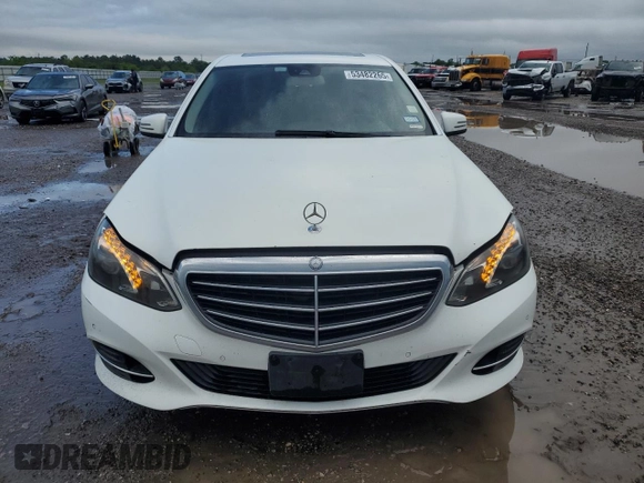 2014 Mercedes-Benz E 350 Sport with VIN WDDHF5KB8EA865027, listed as a Copart auction lot 53482265 with 166,648 mi miles and Salvage Title. Bid and sale history available at DreamBid. Image 5.