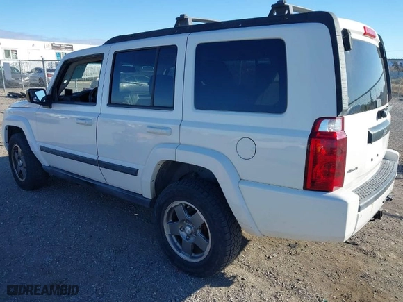 2007 Jeep Commander Sport with VIN 1J8HG48K67C598480, listed as a IAAI auction lot 41496186 with 225,913 mi miles. Bid and sale history available at carsss.com. Image 3.
