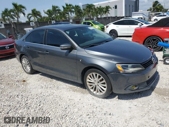 2011 Volkswagen Jetta SEL with VIN 3VWLZ7AJ8BM101755, listed as a Copart auction lot 58893045 with 147,319 mi miles and Clean title. Bid and sale history available at DreamBid. Image 4.