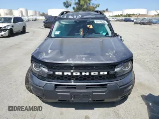 2025 Ford Bronco Sport Outer Banks with VIN 3FMCR9CN6SRE50121, listed as a Copart auction lot 61175625 with 2,321 mi miles and Salvage title. Bid and sale history available at DreamBid. Image 5.