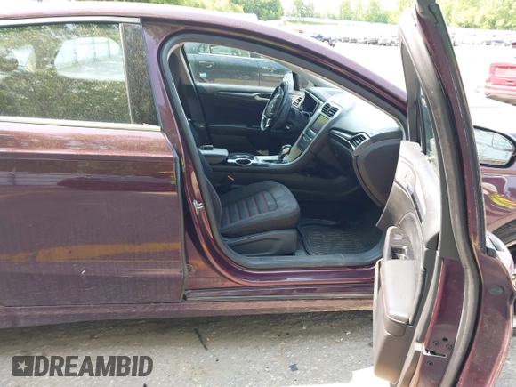 2013 Ford Fusion SE with VIN 3FA6P0HR8DR226369, listed as a IAAI auction lot 42400919 with 241,295 mi miles and . Bid and sale history available at DreamBid. Image 5.