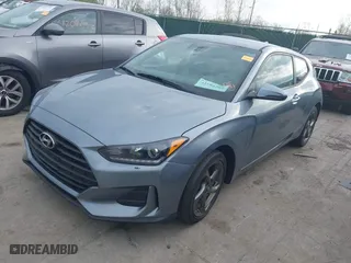 2019 Hyundai Veloster 2.0 with VIN KMHTG6AF0KU017161, listed as a IAAI auction lot 42104203 with 92,420 mi miles. Bid and sale history available at carsss.com. Image 6.