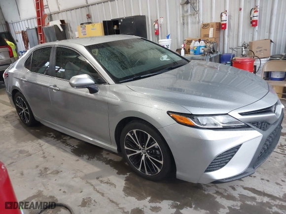 2018 Toyota Camry LE with VIN 4T1B11HK3JU113318, listed as a IAAI auction lot 41972881 with 76,420 mi miles. Bid and sale history available at carsss.com. Image 13.