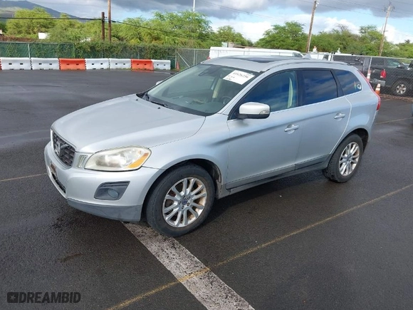2010 Volvo XC60 3.0T with VIN YV4992DZ1A2029821, listed as a IAAI auction lot 41626256 with 125,795 mi miles. Bid and sale history available at carsss.com. Image 2.