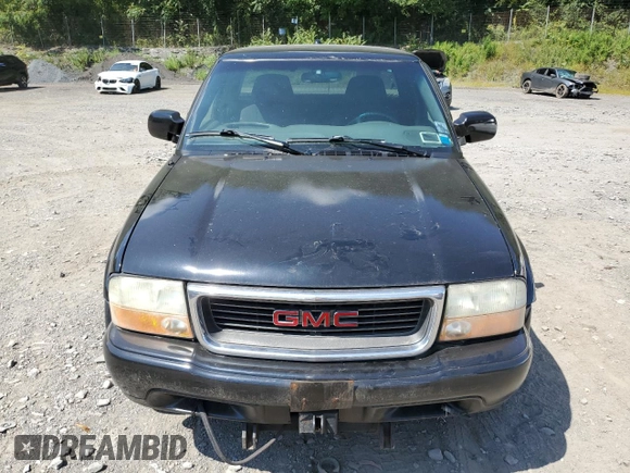 2003 GMC Sonoma SLS z VIN 1GTCT19X738236077, wystawiony jako Copart lot #68765694 z przebiegiem 224 623 mil mil oraz Nie do naprawy • Non repairable. Historia ofert i sprzedaży dostępna na DreamBid. Obrazek 5.