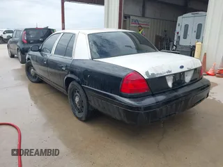 2011 Ford Police Interceptor with VIN 2FABP7BV1BX116467, listed as a IAAI auction lot 42528339 with 195,189 mi miles and . Bid and sale history available at DreamBid. Image 3.