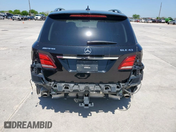 2017 Mercedes-Benz GLE 43 AMG с VIN 4JGDA6EB7HA934962, выставлен на аукционе Copart как лот 52124505 с пробегом 29 890 миль миль и Списание • Salvage title. История ставок и продаж доступна на DreamBid. Изображение 6.