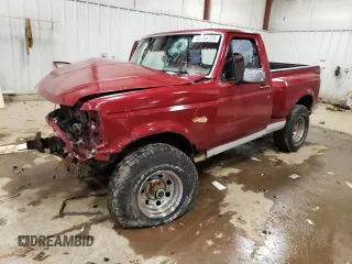 1992 Ford F-150 Special with VIN 1FTEF14N2NKA89548, listed as a Copart auction lot 40356224 with 0 mi miles and Salvage Title. Bid and sale history available at carsss.com. Image 1.