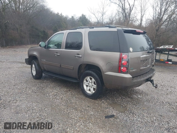 2011 GMC Yukon SLE with VIN 1GKS2AE0XBR249314, listed as a IAAI auction lot 41451903 with 249,673 mi miles. Bid and sale history available at carsss.com. Image 3.