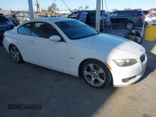2009 BMW 3 Series 328i with VIN WBAWV13519P121369, listed as a IAAI auction lot 41901100 with 95,075 mi miles and . Bid and sale history available at carsss.com. Image 1.