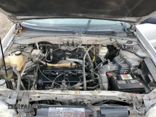 2005 Ford Escape XLS Value with VIN 1FMYU02Z25KA84137, listed as a Copart auction lot 43184705 with 151,605 mi miles and Salvage Title. Bid and sale history available at carsss.com. Image 12.