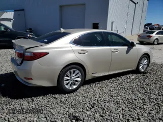 2013 Lexus ES 300h Hybrid with VIN JTHBW1GG5D2009947, listed as a Copart auction lot 49855835 with 174,468 mi miles and Salvage Title. Bid and sale history available at carsss.com. Image 3.