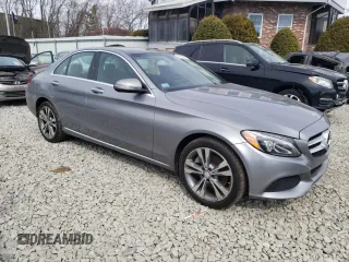 2016 Mercedes-Benz C 300 Luxury z VIN 55SWF4KB3GU109853, wystawiony jako Copart lot #49108095 z przebiegiem 111 508 mil mil oraz Szkoda całkowita • Salvage title. Historia ofert i sprzedaży dostępna na DreamBid. Obrazek 4.