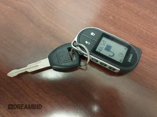 2001 Honda Accord EX с VIN 1HGCG16501A083282, выставлен на аукционе IAAI как лот 42362737 с пробегом Не указан миль и . История ставок и продаж доступна на DreamBid. Изображение 11.