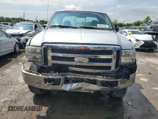 2006 Ford F-250 XL z VIN 1FTSX21556EC90337, wystawiony jako Copart lot #56307825 z przebiegiem 152 754 mil mil oraz Szkoda całkowita • Salvage title. Historia ofert i sprzedaży dostępna na DreamBid. Obrazek 5.