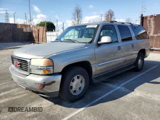2000 GMC Yukon XL SLT with VIN 3GKFK16T3YG132578, listed as a Copart auction lot 43874005 with 178,895 mi miles and Salvage Title. Bid and sale history available at carsss.com. Image 1.