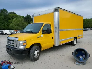 2022 Ford Econoline Cargo z VIN 1FDWE3FN6NDC11716, wystawiony jako Copart lot #57756385 z przebiegiem 89 924 mil mil oraz Tytuł czysty. Historia ofert i sprzedaży dostępna na DreamBid. Obrazek 1.