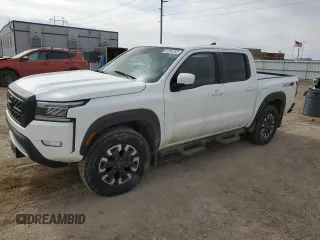 2022 Nissan Frontier Pro-4X z VIN 1N6ED1EK0NN668348, wystawiony jako Copart lot #52364335 z przebiegiem 50 861 mil mil oraz Szkoda całkowita • Salvage title. Historia ofert i sprzedaży dostępna na DreamBid. Obrazek 1.