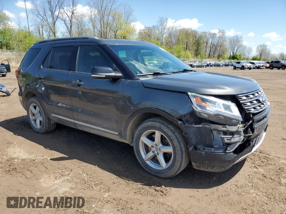 2017 Ford Explorer XLT with VIN 1FM5K8D89HGA68486, listed as a Copart auction lot 48951465 with 133,578 mi miles and Clean Title. Bid and sale history available at DreamBid. Image 4.