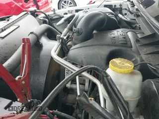 2017 Ram 1500 Rebel z VIN 1C6RR7YT7HS575529, wystawiony jako IAAI lot #42125529 z przebiegiem 110 722 mil mil oraz . Historia ofert i sprzedaży dostępna na DreamBid. Obrazek 19.