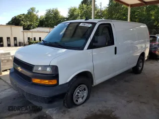 2021 Chevrolet Express Cargo z VIN 1GCWGAF73M1162883, wystawiony jako Copart lot #65276945 z przebiegiem 204 617 mil mil oraz Czysty tytuł • Clean title. Historia ofert i sprzedaży dostępna na DreamBid. Obrazek 1.