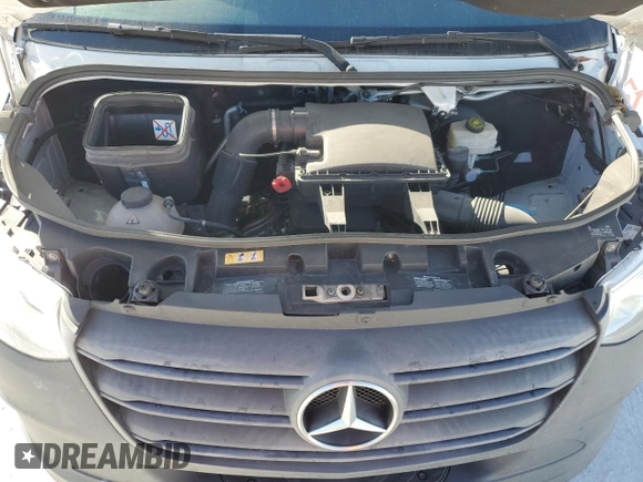 2021 Mercedes-Benz Sprinter Cargo with VIN W1Y70BGY1MT061122, listed as a Copart auction lot 45013915 with 58,631 mi miles and Salvage Title. Bid and sale history available at carsss.com. Image 12.