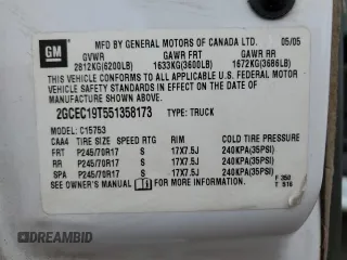 2005 Chevrolet Silverado 1500 LS z VIN 2GCEC19T551358173, wystawiony jako Copart lot #54728615 z przebiegiem 177 799 mil mil oraz Szkoda całkowita • Salvage title. Historia ofert i sprzedaży dostępna na DreamBid. Obrazek 13.