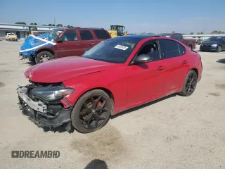 2019 Alfa Romeo Giulia z VIN ZARFAMANXK7622890, wystawiony jako Copart lot #46255435 z przebiegiem 86 630 mil mil oraz Szkody całkowita. Historia ofert i sprzedaży dostępna na DreamBid. Obrazek 1.