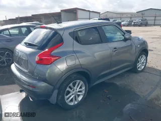2011 Nissan Juke SL with VIN JN8AF5MV9BT015771, listed as a IAAI auction lot 41102167 with 127,588 mi miles. Bid and sale history available at carsss.com. Image 4.