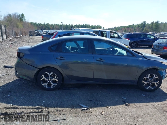2021 Kia Forte LXS z VIN 3KPF24AD2ME334010, wystawiony jako IAAI lot #42067027 z przebiegiem 76 325 mil mil oraz . Historia ofert i sprzedaży dostępna na DreamBid. Obrazek 14.
