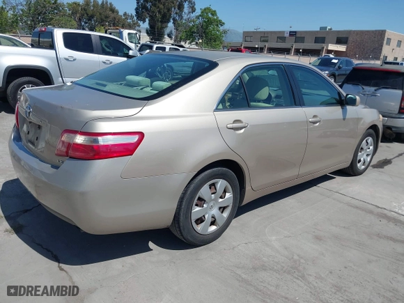 2007 Toyota Camry CE with VIN 4T1BE46K17U135058, listed as a IAAI auction lot 42088044 with 181,916 mi miles. Bid and sale history available at carsss.com. Image 4.