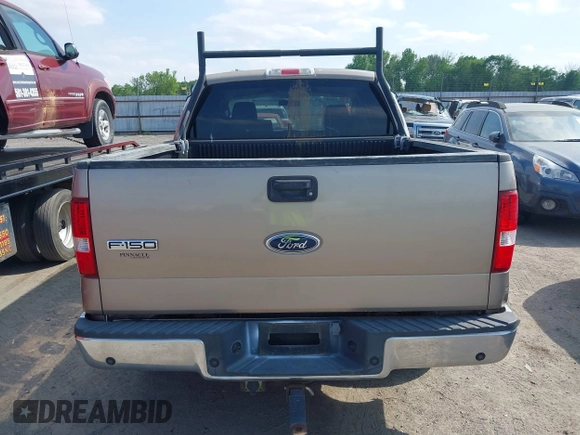 2004 Ford F-150 XLT with VIN 1FTRW12W74KD52290, listed as a IAAI auction lot 42066324 with 252,866 mi miles. Bid and sale history available at carsss.com. Image 16.