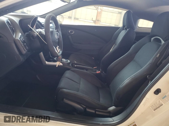 2013 Honda CR-Z z VIN JHMZF1D4XDS000153, wystawiony jako Copart lot #82471154 z przebiegiem 144 262 mil mil oraz Czysty tytuł • Clean title. Historia ofert i sprzedaży dostępna na DreamBid. Obrazek 7.