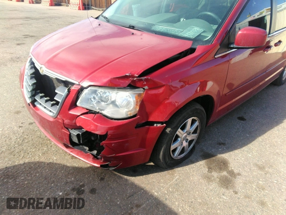 2008 Chrysler Town & Country Touring with VIN 2A8HR54P08R115219, listed as a IAAI auction lot 41785483 with 192,735 mi miles. Bid and sale history available at carsss.com. Image 6.