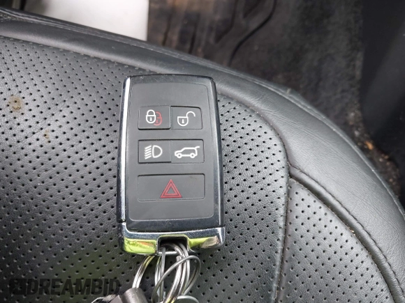 2019 Land Rover Range Rover HSE with VIN SALGS2SV4KA519345, listed as a IAAI auction lot 41825924 with 91,450 mi miles and . Bid and sale history available at DreamBid. Image 11.