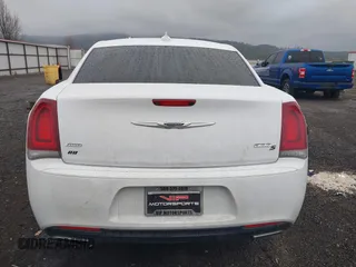 2017 Chrysler 300 S with VIN 2C3CCAGG8HH513893, listed as a IAAI auction lot 41939261 with 75,512 mi miles and . Bid and sale history available at carsss.com. Image 17.