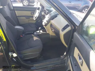 2013 Kia Soul + with VIN KNDJT2A62D7619416, listed as a IAAI auction lot 42046150 with 116,851 mi miles. Bid and sale history available at carsss.com. Image 5.