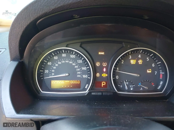 2007 BMW X3 3.0si with VIN WBXPC93497WF14337, listed as a IAAI auction lot 42043926 with 229,556 mi miles. Bid and sale history available at carsss.com. Image 7.