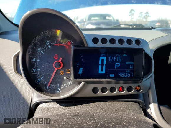 2016 Chevrolet Sonic LT with VIN 1G1JC6SB2G4184317, listed as a Copart auction lot 41679395 with 98,067 mi miles and Salvage Title. Bid and sale history available at carsss.com. Image 9.