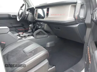 2024 Ford Bronco Raptor with VIN 1FMEE0RRXRLB33753, listed as a IAAI auction lot 42465984 with 1,702 mi miles and . Bid and sale history available at DreamBid. Image 5.