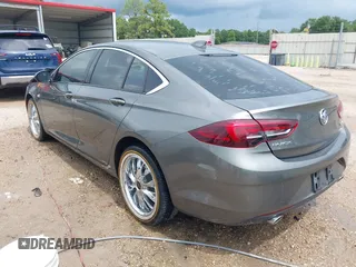 2018 Buick Regal Preferred with VIN W04GL6SX4J1136480, listed as a IAAI auction lot 42472510 with 117,210 mi miles and . Bid and sale history available at DreamBid. Image 3.
